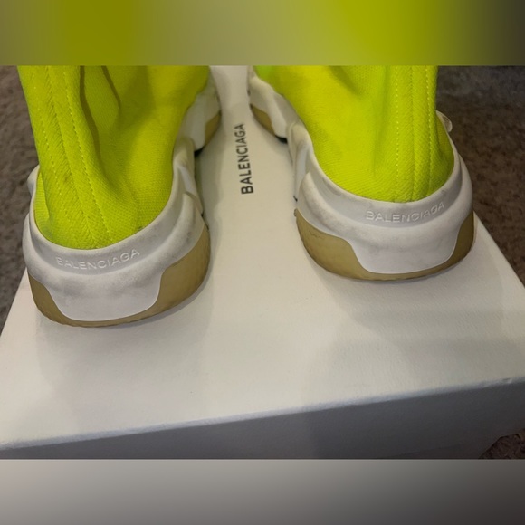 Balenciaga Neon Green Runner sneakers size 8 !! - Picture 10 of 12